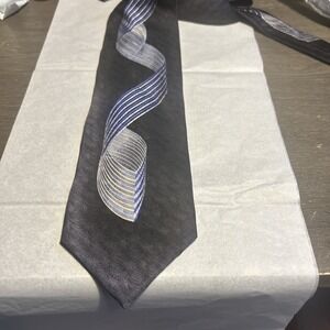 Martin Wong 100% Silk In USA Necktie Silver Gold On Blue Abstract Pattern 4x59"